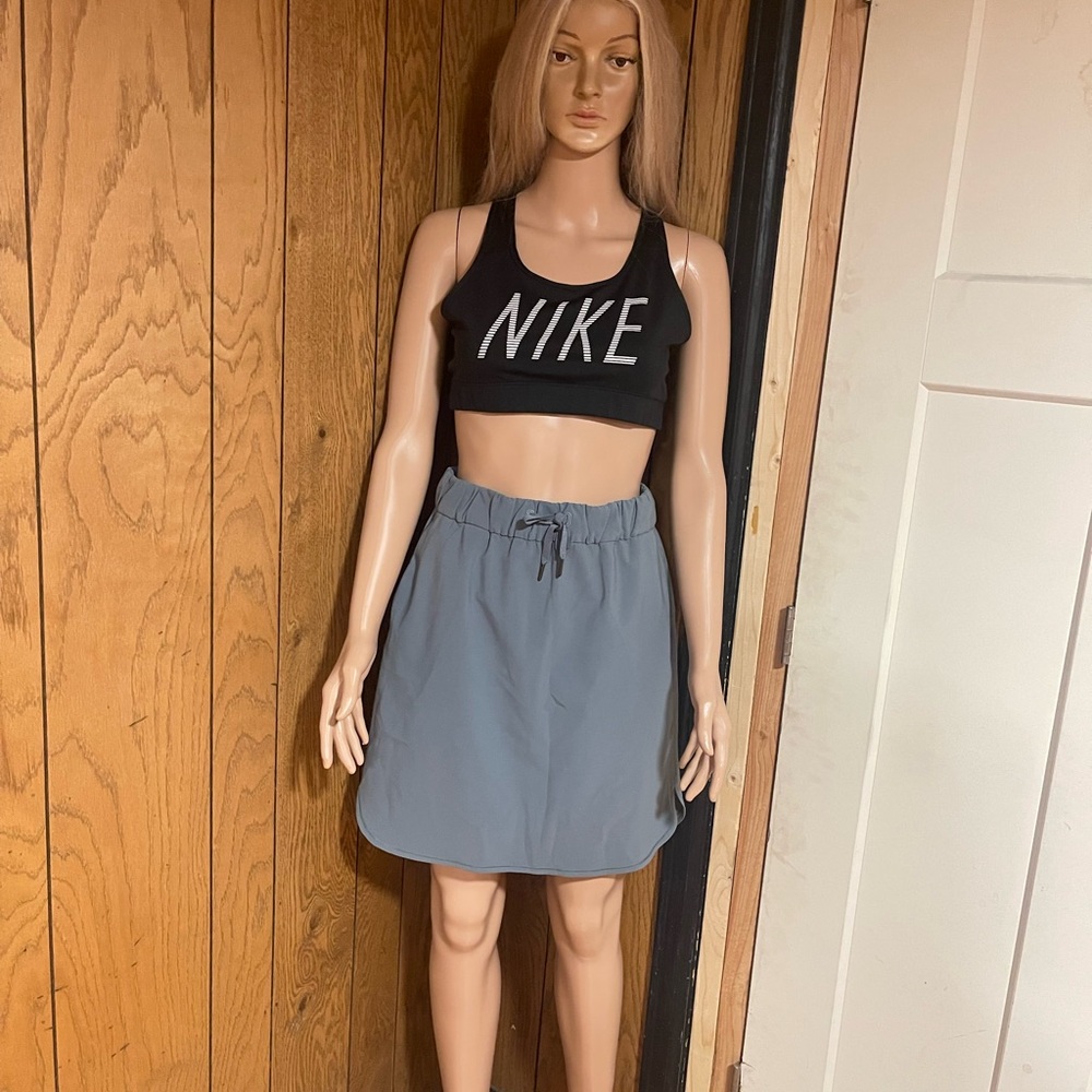 Lululemon" On The Fly Skirt 21* -Gray -Size (6) Good Condition ... - Picture 5 of 14